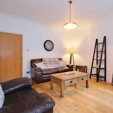 Modern & Spacious Apartment In City Centre Αμπερντήν Εξωτερικό φωτογραφία